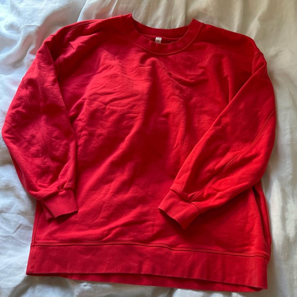 LULULEMON Perfectly Oversized Crewneck! size 10!